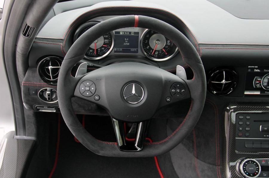  Mercedes-Benz SLS AMG Black Series 2014 года  (фото 29 из 84)